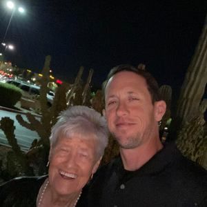 Meet your Posher, Robbie